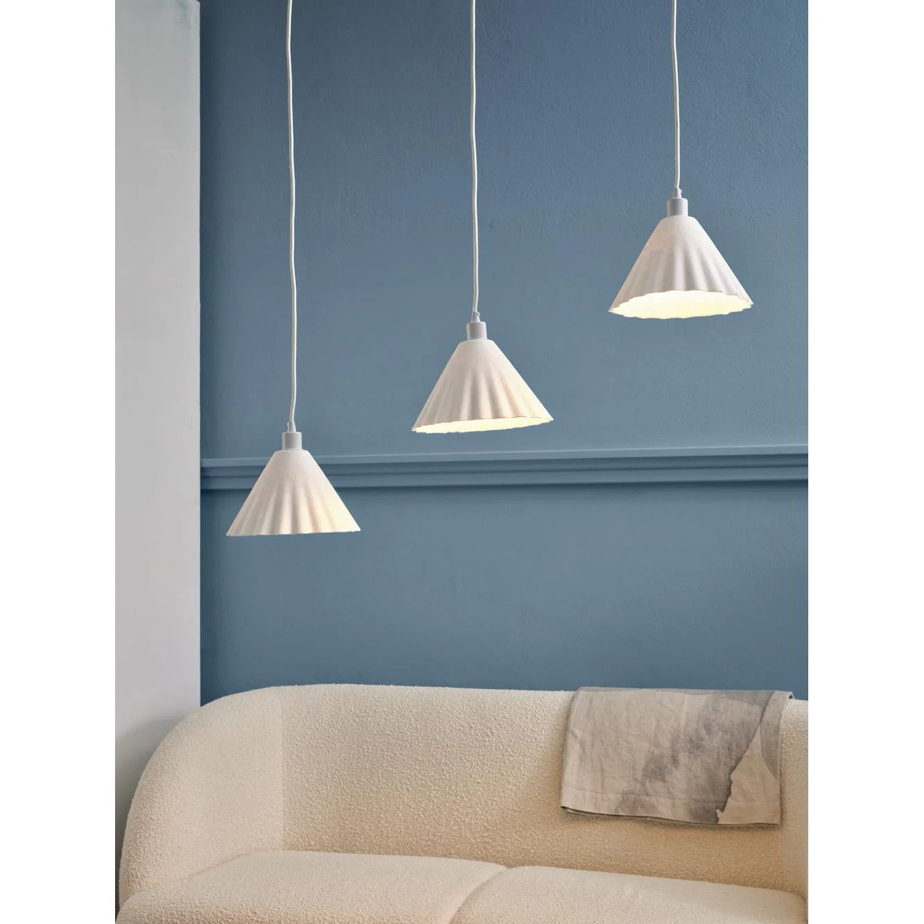 Lampada a sospensione LEDVANCE DECOR a 3 luci Decor Pulp bianco, E14 - Image 10